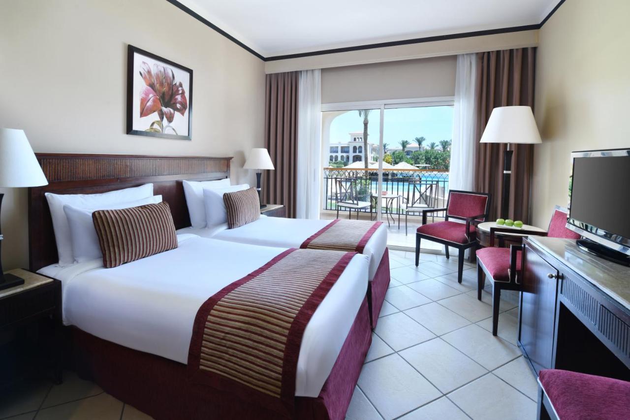 Jaz Mirabel Resort Sharm el-Sheikh Luaran gambar A room at the Hilton Sharm El Sheikh