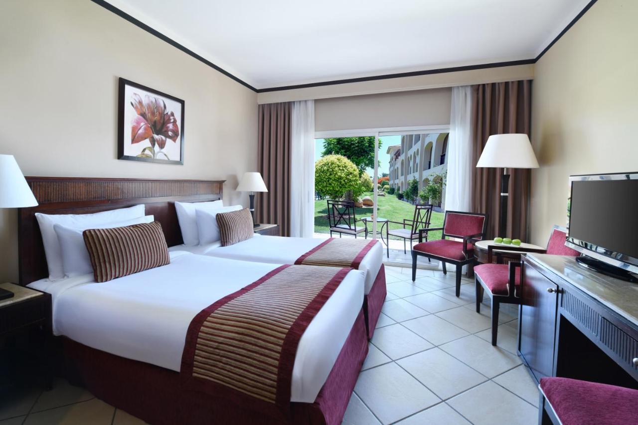 Jaz Mirabel Resort Sharm el-Sheikh Luaran gambar A room at the Hilton Sharm El Sheikh