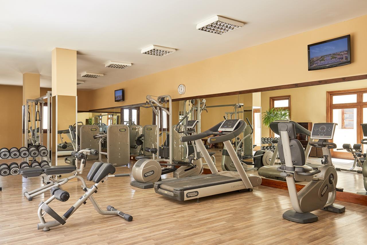 Jaz Mirabel Resort Sharm el-Sheikh Luaran gambar A gym in a hotel