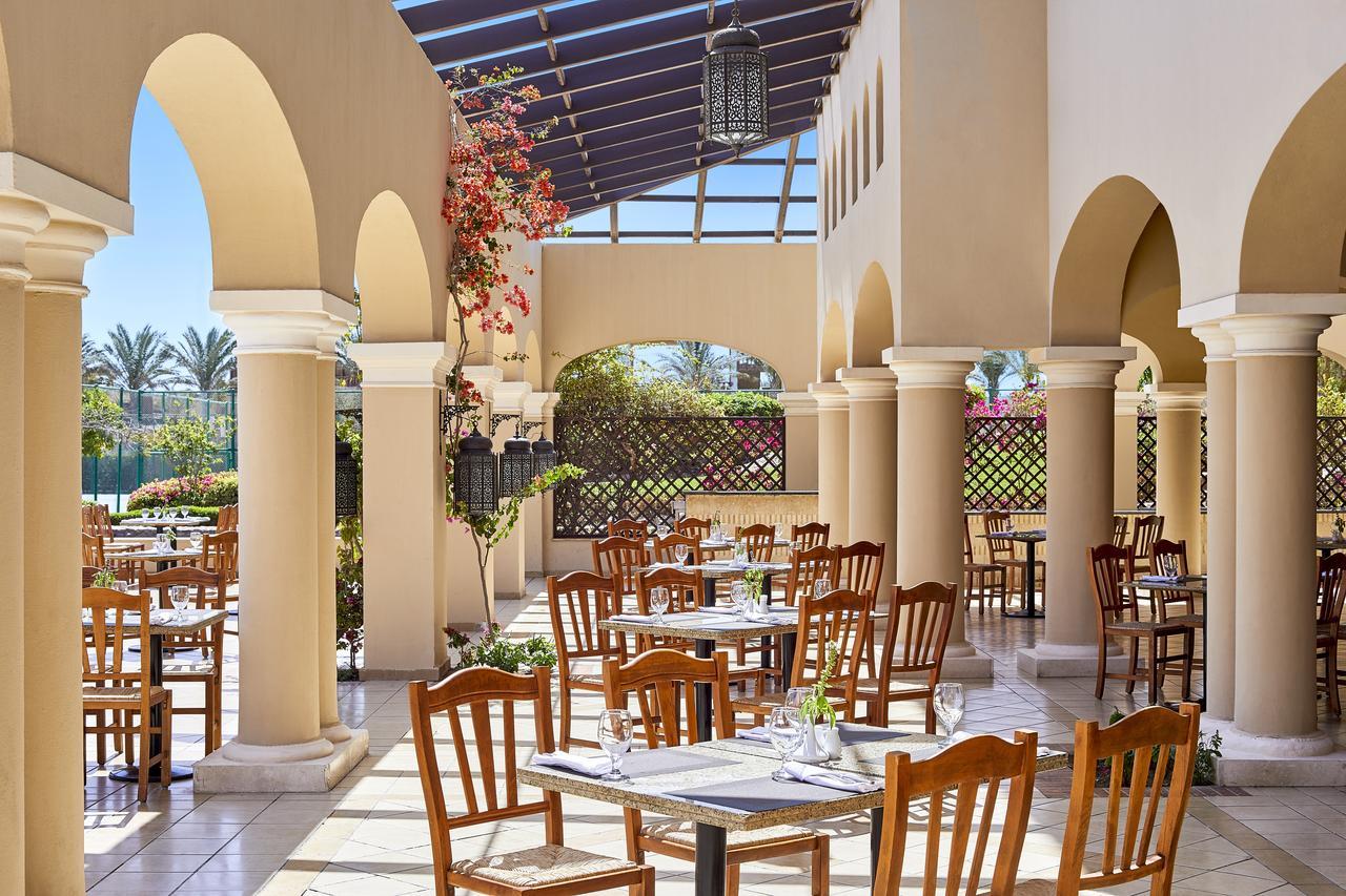 Jaz Mirabel Resort Sharm el-Sheikh Luaran gambar The restaurant at the hotel