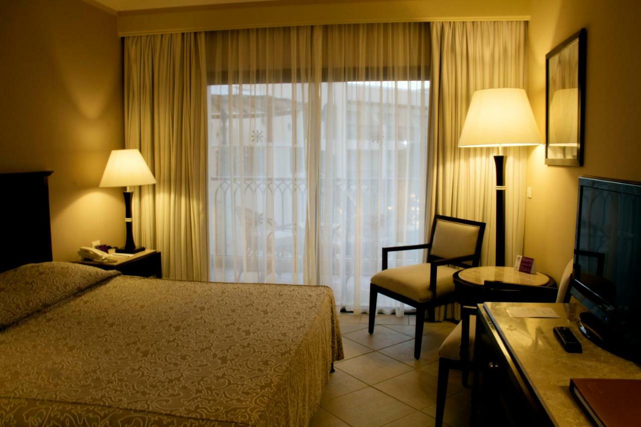 Jaz Mirabel Resort Sharm el-Sheikh Luaran gambar A room at the hotel