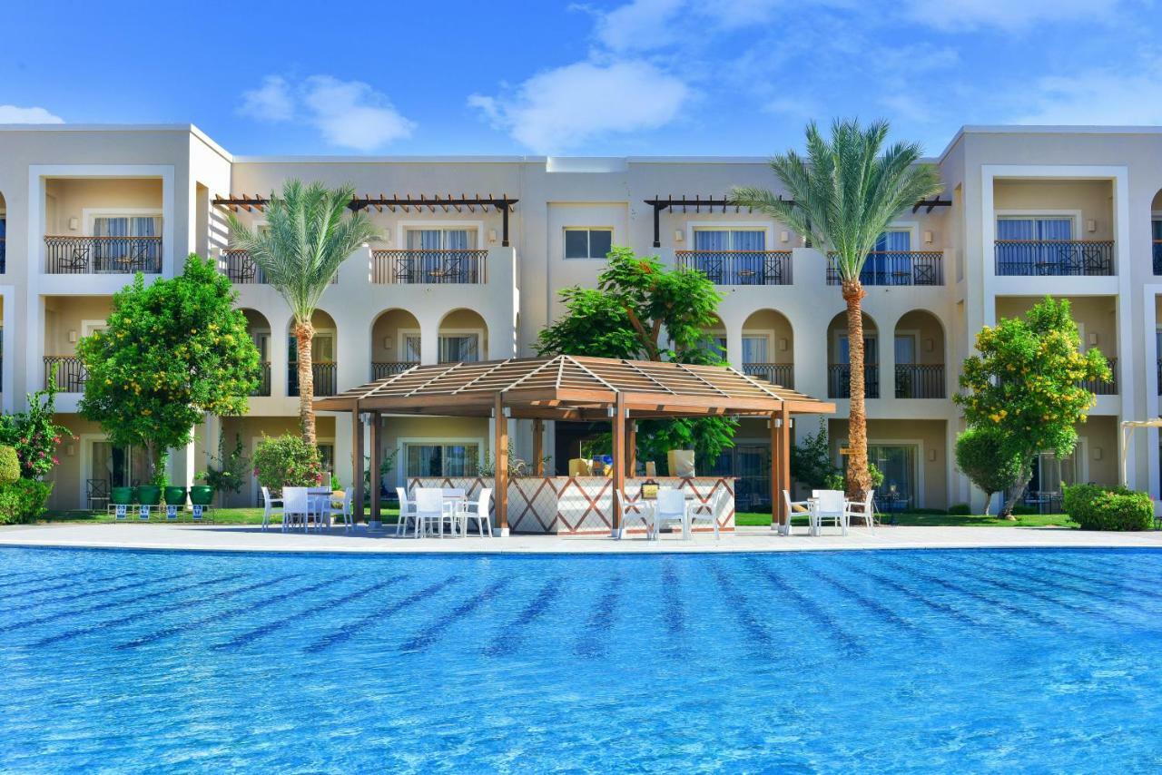 Jaz Mirabel Resort Sharm el-Sheikh Luaran gambar The swimming pool at the resort