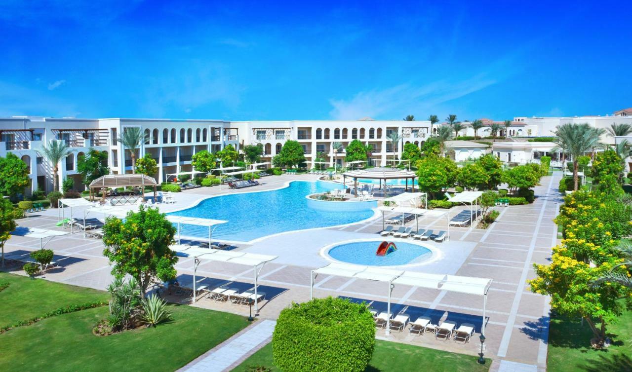 Jaz Mirabel Resort Sharm el-Sheikh Luaran gambar The swimming pool at the resort